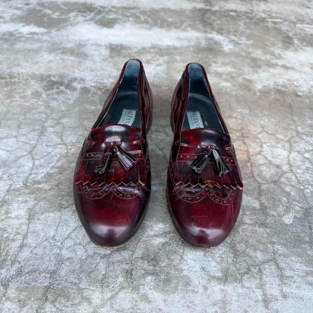 Vintage 90's ALFANI MADE IN ITALY Black Cherry red shiny leather tassel loafers - Picture 3 of 8